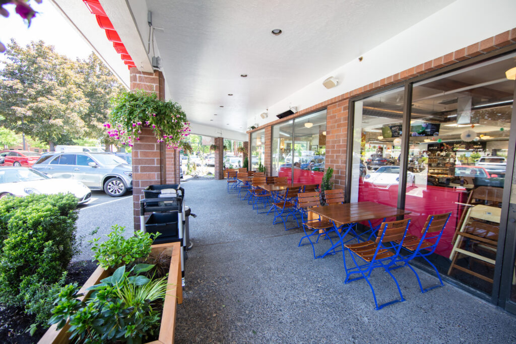Patio at Elephants Lake Oswego