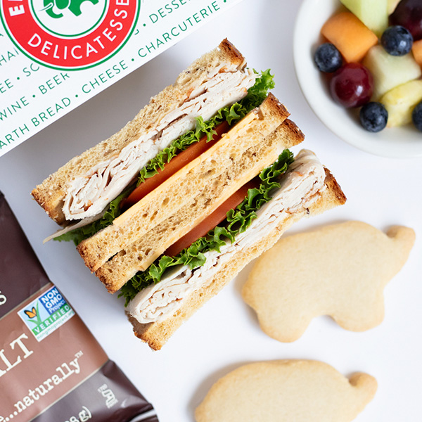 turkey and cheddar sandwich box lunch